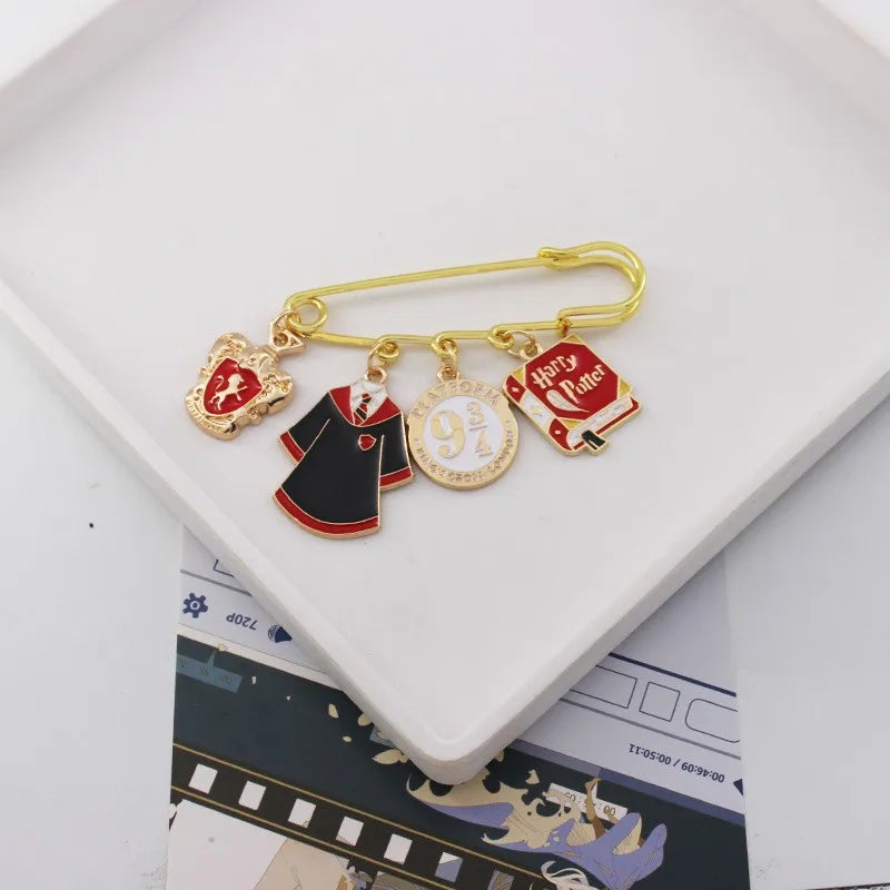 Hogwarts Magical World Series Lapel Pin - Image 4