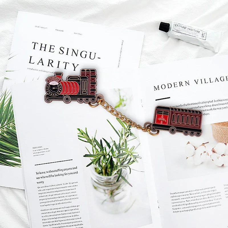 Wizarding World Magical Express Train Brooch - Image 4